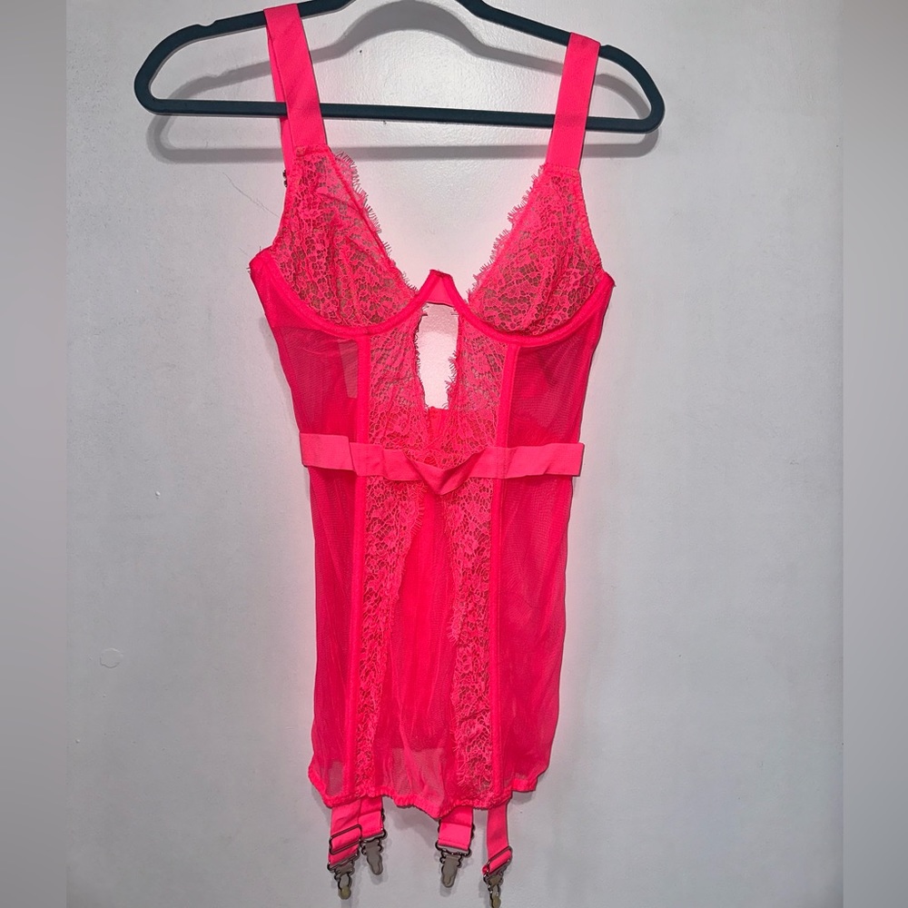 NWT Victoria secret women’s lingerie